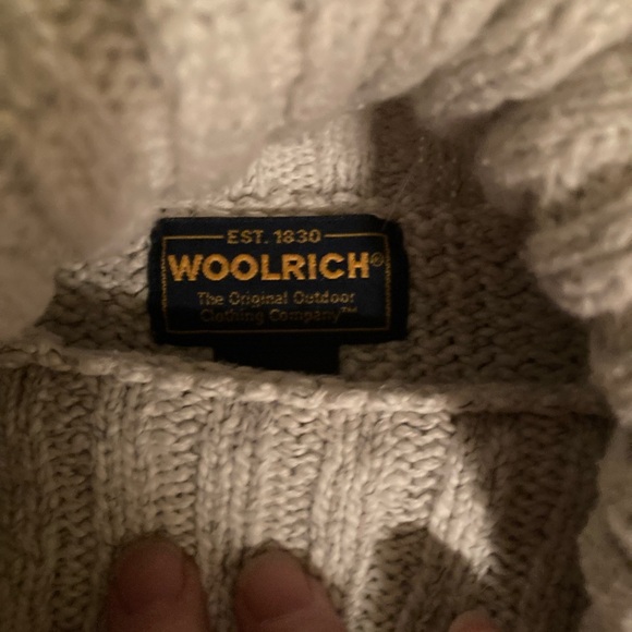 Vintage women WOOLRICH  Cream Sweater with Pinecone Design - Picture 7 of 7